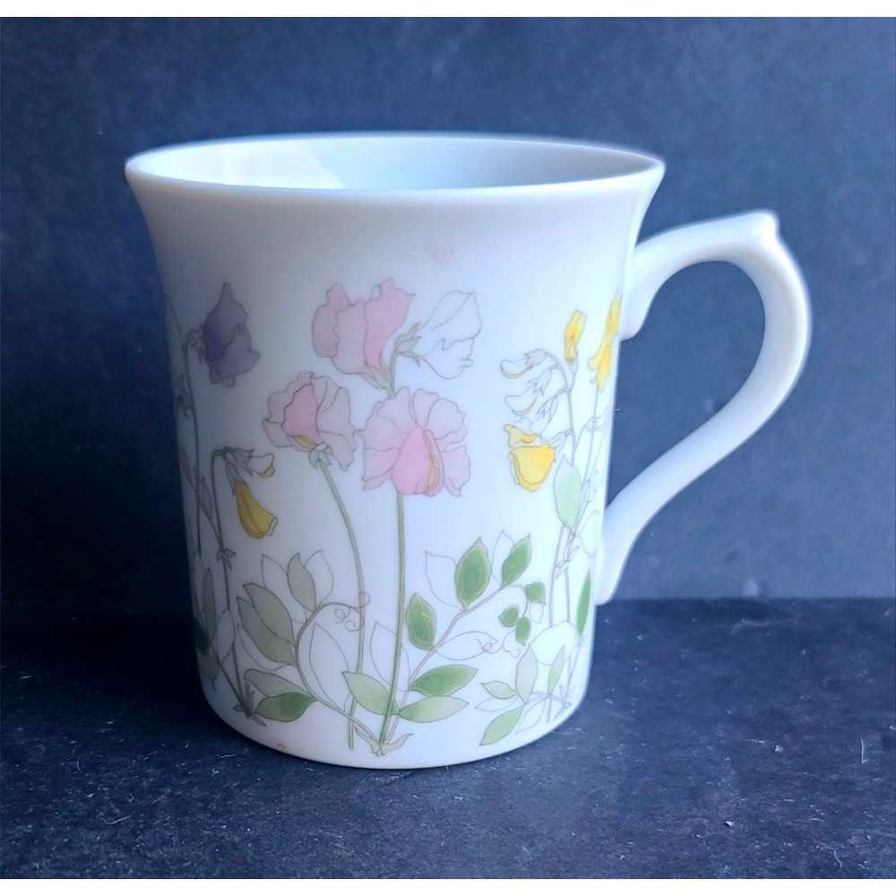 Shafford Tivoli Floral Porcelain Mug‎ 1985 Vintage Sweet Pea Pastel Flower White